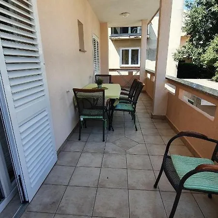 Apartments Jadranka Novalja Exterior photo